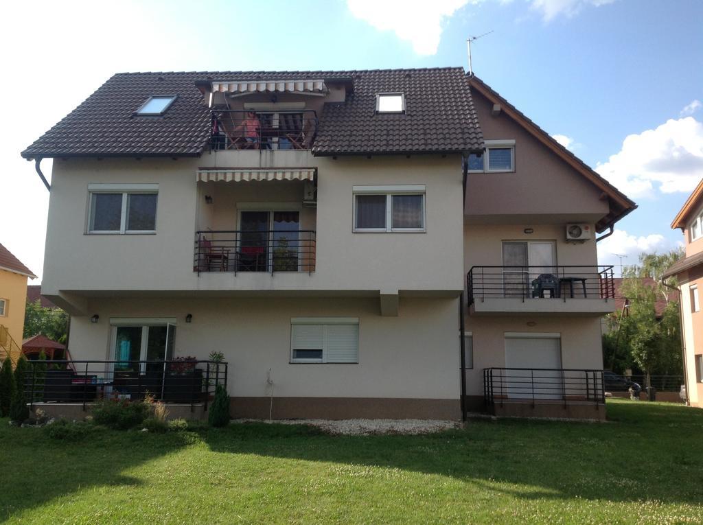 Bella Apartman Balatonfüred Værelse billede