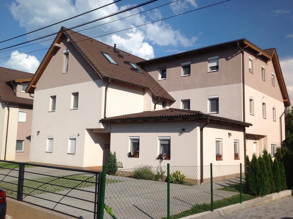 Bella Apartman Balatonfüred Værelse billede